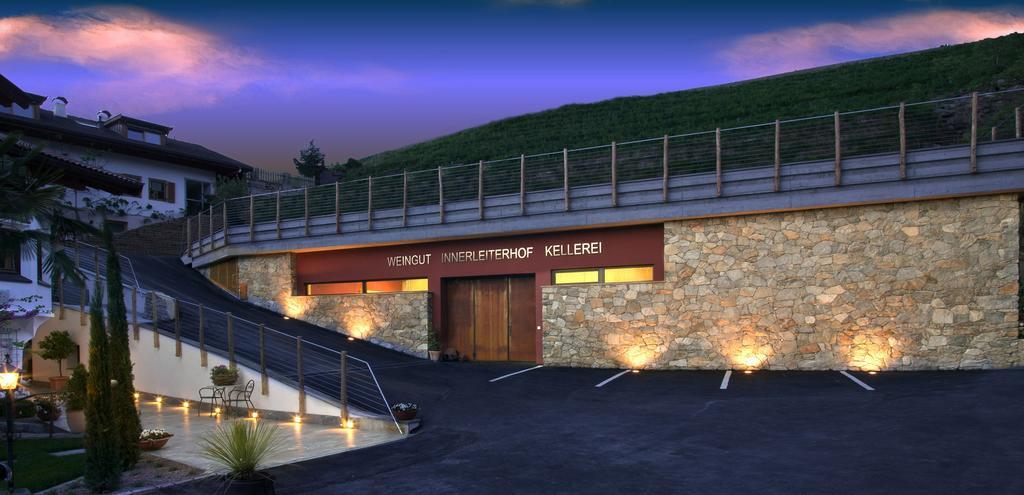 Hotel Weingut Innerleiterhof Schenna Extérieur photo